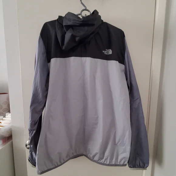 The North Face Black and Gray Windbreaker - Picture 2 of 6
